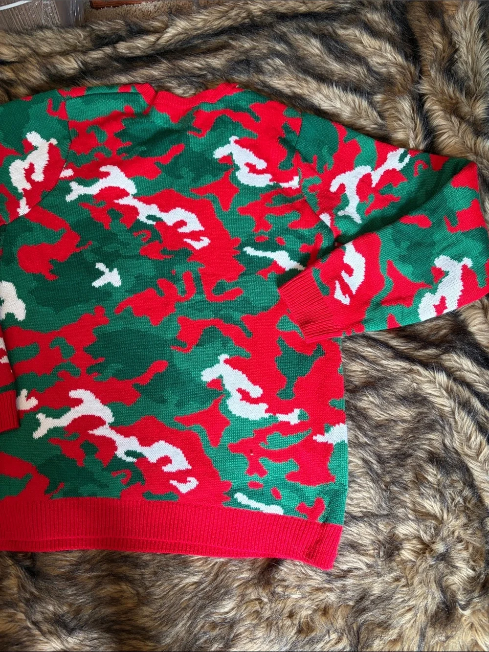 Holiday Time Reindeer Sunglasses Sweater Sz XL (46-48)Ugly Christmas Camo Pocket